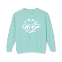 Livin' That Hockey Mom Life Comfort Colors Unisex Lightweight Crewneck Sweatshirt