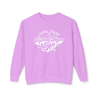 Livin' That Hockey Mom Life Comfort Colors Unisex Lightweight Crewneck Sweatshirt